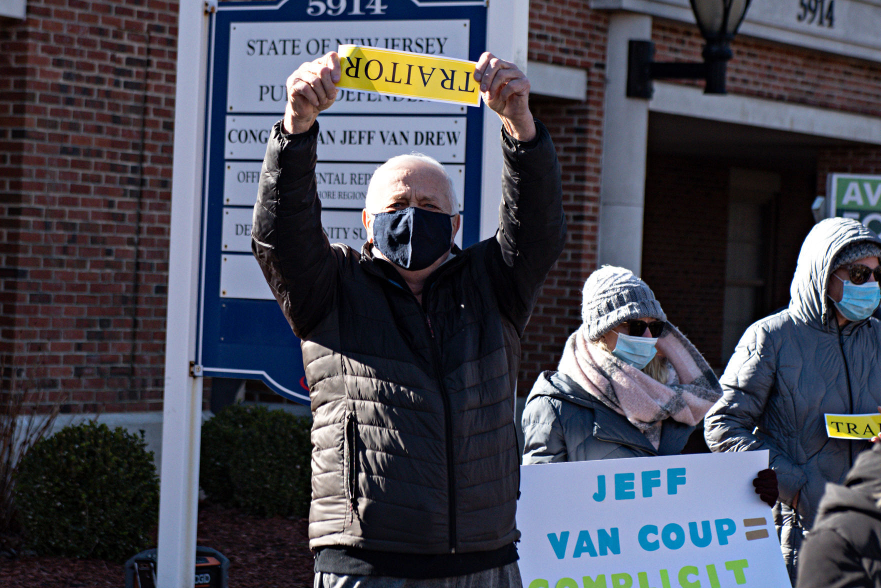 011021_nws_vandrewprotest